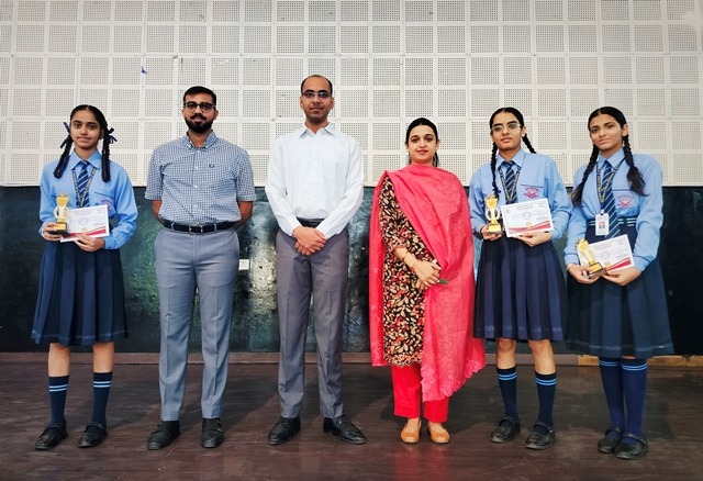 INTER- CLASS RANGOLI COMPETITION